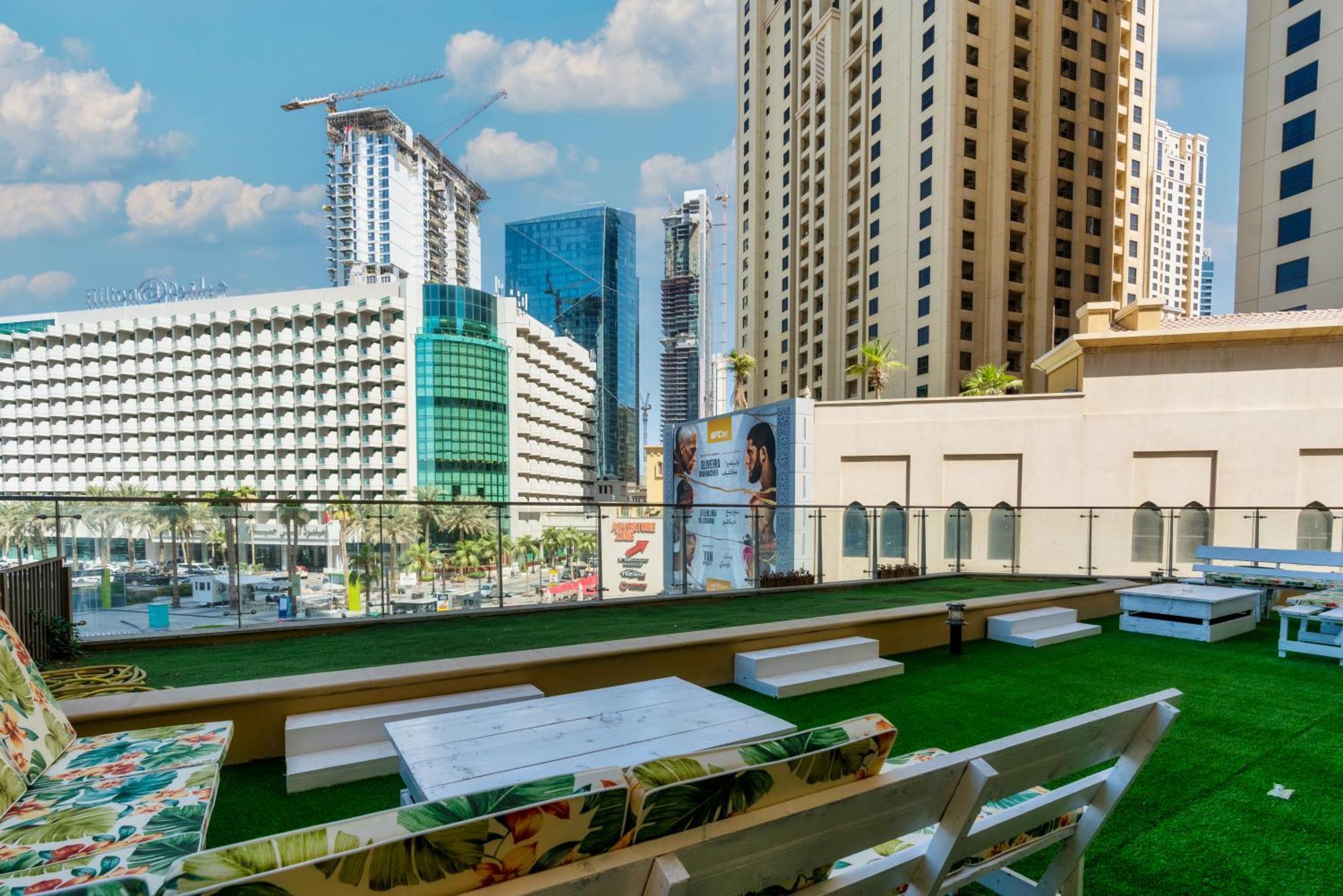 Luxurious 4 Bedroom Duplex With Terrace & Sea View Dubai Dış mekan fotoğraf